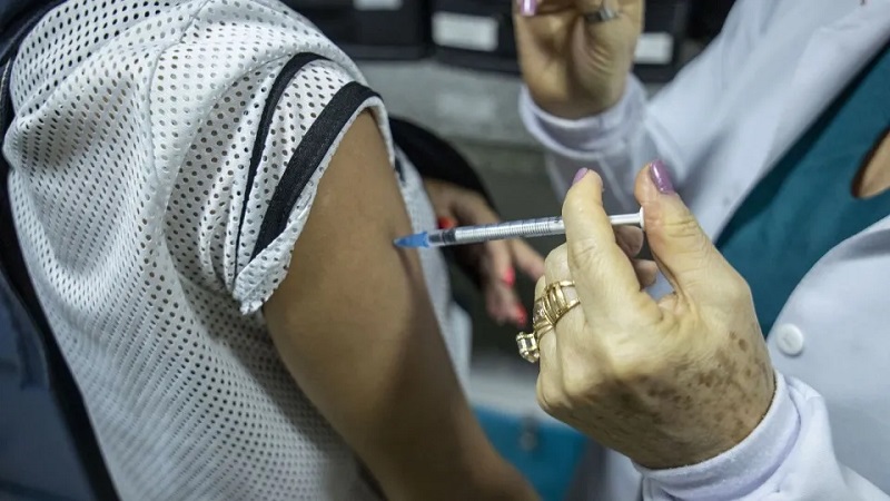 Campanha de vacinação contra a gripe para grupos prioritários inicia na próxima segunda